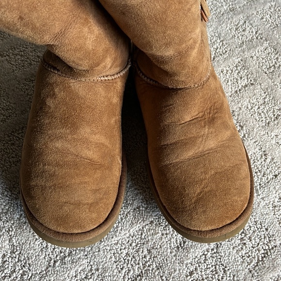 UGG Boots Bailey Boots Button Triplet Tall Women’s  Size 7 Chestnut Tan - Picture 5 of 12